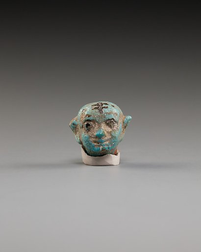 Head from female figurine