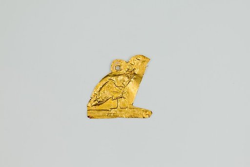Vulture amulet