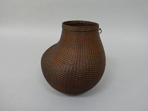 Gourd-Shaped Basket