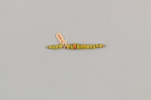 String of 15 disc beads