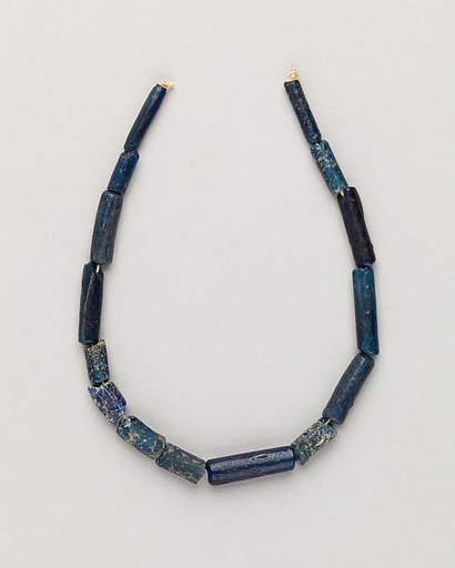 String of 15 bugle beads