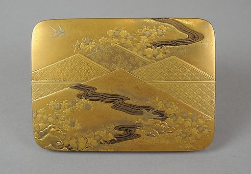 Box with Folded Brocade Pattern