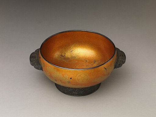 Bowl with Design of Pine, Bamboo, and Cherry Blossom