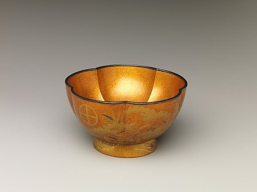 Bowl with with Design of Pine, Bamboo, and Cherry Blossom