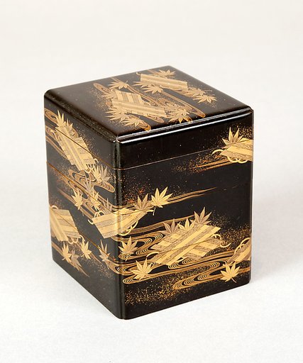 Tiered Box with Design of Maple and Raft
