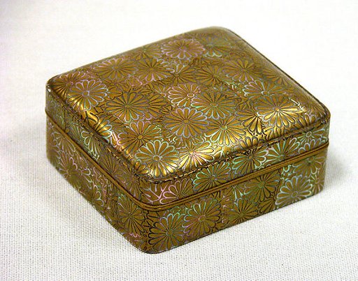 Incense Box with Chrysanthemums