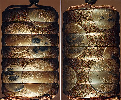 Inrō with Flower Roundels