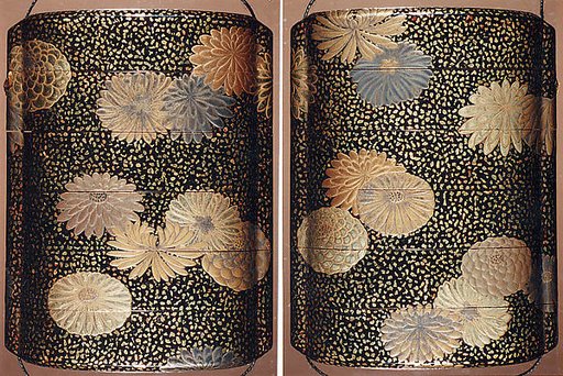Case (Inrō) with Design of Chrysanthemum Blossoms