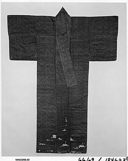 Kosode with Pattern of Tea-Ceremony Utensils on a Small Pattern (Komon) of Auspicious Objects
