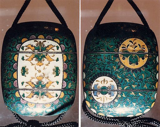 Case (Inrō) with Design of Stylized Flowers and Scrolls