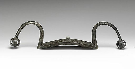 Bow-Shaped Fitting