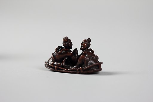 Netsuke of Two Figures Arm-Wrestling