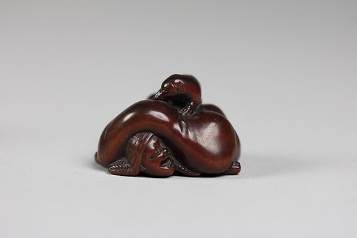 Netsuke: Hachi Jo Jiki Kintama