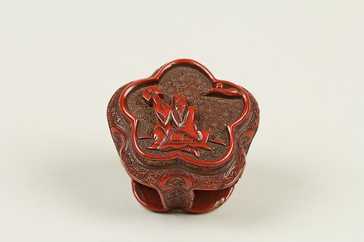 Netsuke of Miniature Stand