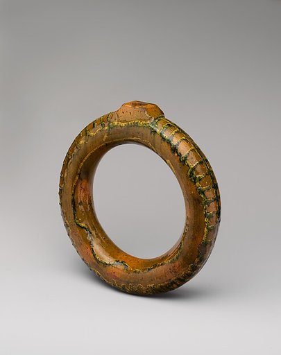 Ring bottle