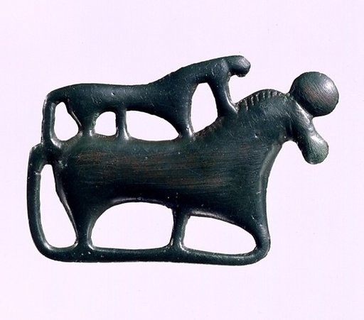 Garment plaque in the shape of two horses