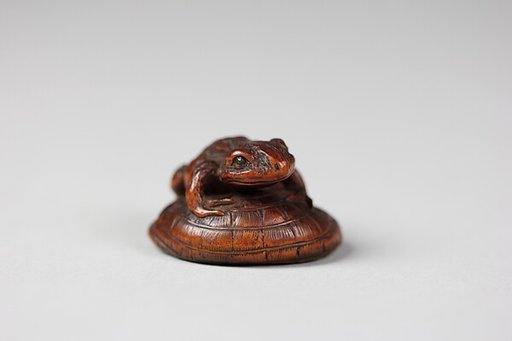 Netsuke of Frog on a Straw Hat