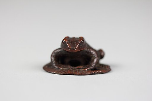 Netsuke of Toad on a Sandal
