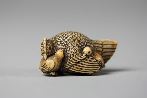 Netsuke of Hen and Two Small Chicks