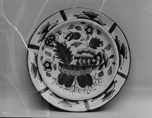 Plate