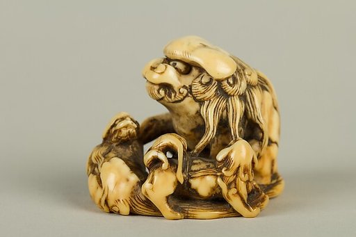 Netsuke of Lion and Cubs