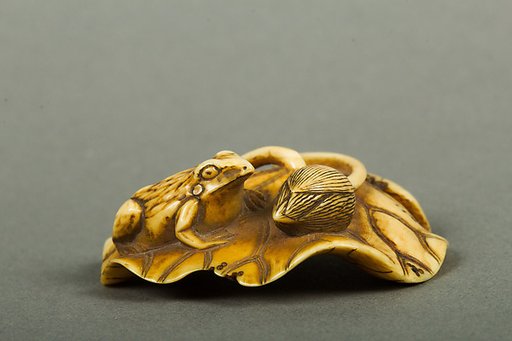 Netsuke of Frog on a Lotus Leaf