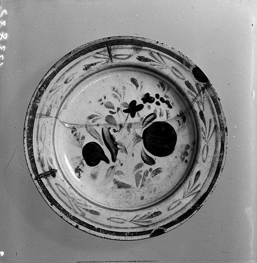 Plate
