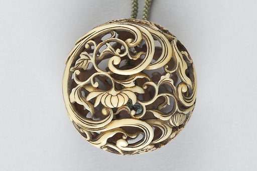 Netsuke of Water and Chrysanthemum (Kikusui)