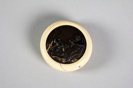 Netsuke showing Chorio and Kosekiko