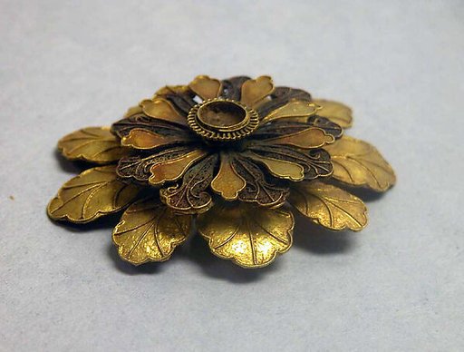 Brooch