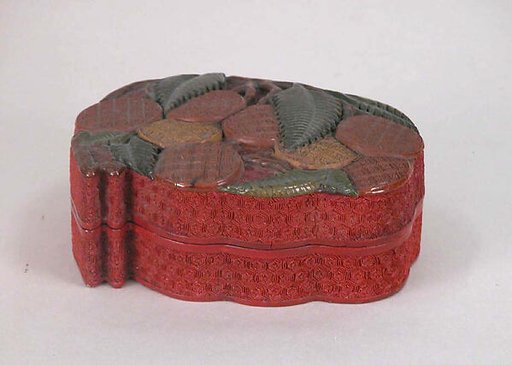 Box with lychees