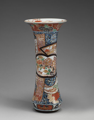 Beaker vase (part of an assembled garniture)