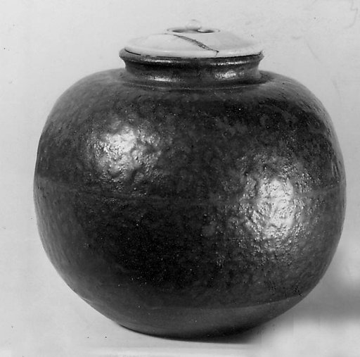 Tea jar