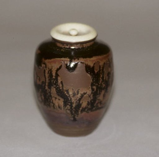 Tea jar