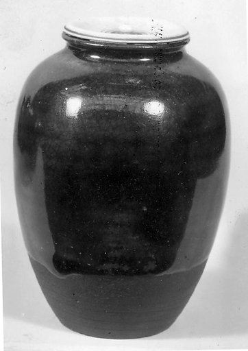 Tea jar
