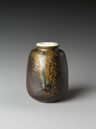 Tea Caddy (Chaire)