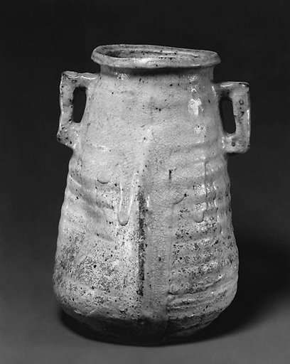 Flower vase
