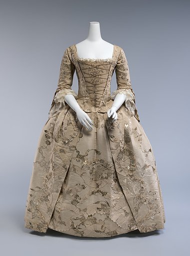 Robe à l'anglaise
