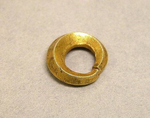 Pair of Ear Ornaments, Lunates