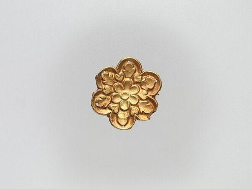 Flower-Shaped Clothing Plaque