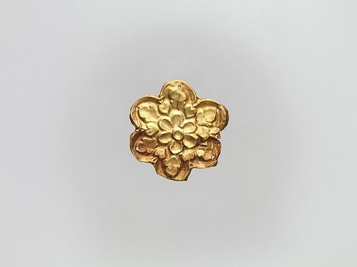 Flower-Shaped Clothing Plaque