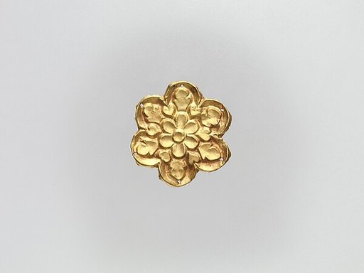 Flower-Shaped Clothing Plaque