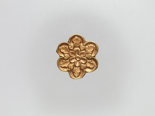 Flower-Shaped Clothing Plaque