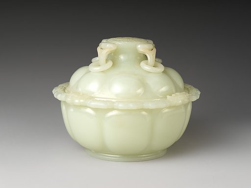 Covered bowl with ring handles