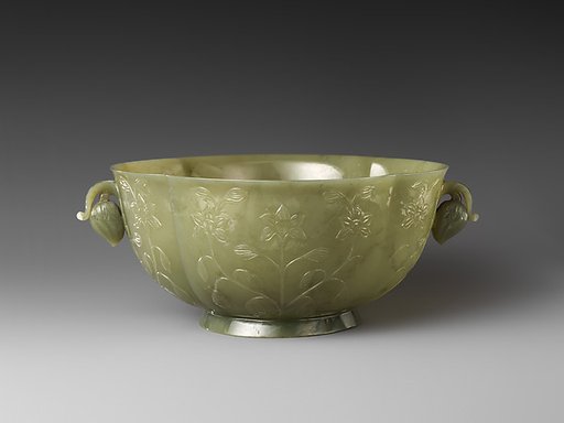 Bowl with floral design