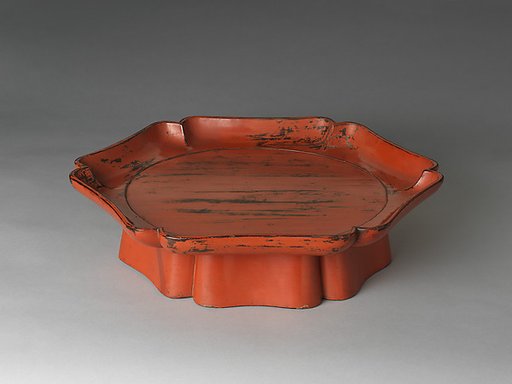 Flower-Shaped Tray (Rinka-bon)