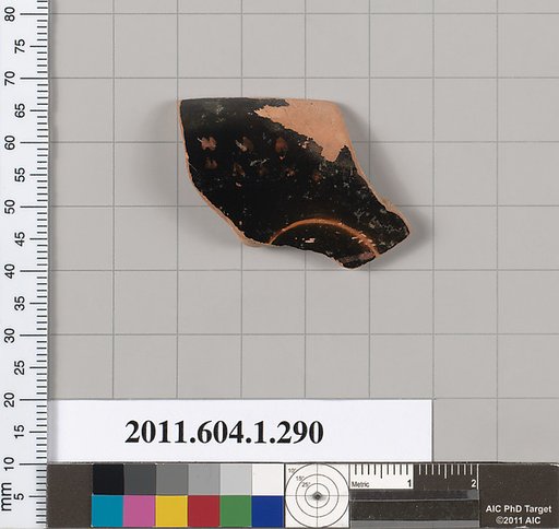 Terracotta rim fragment of a kylix (drinking cup)