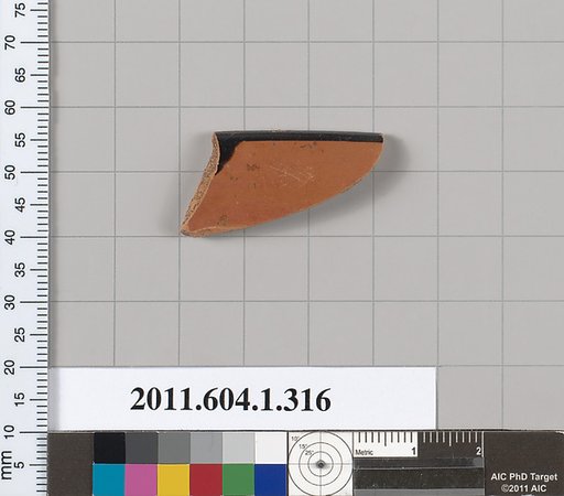 Terracotta rim fragment of a kylix (drinking cup)