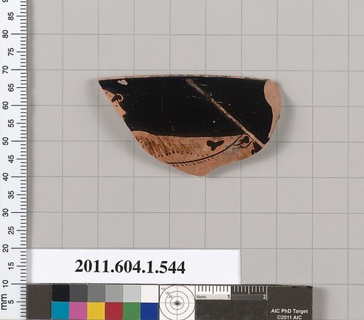 Terracotta rim fragment of a kylix (drinking cup)