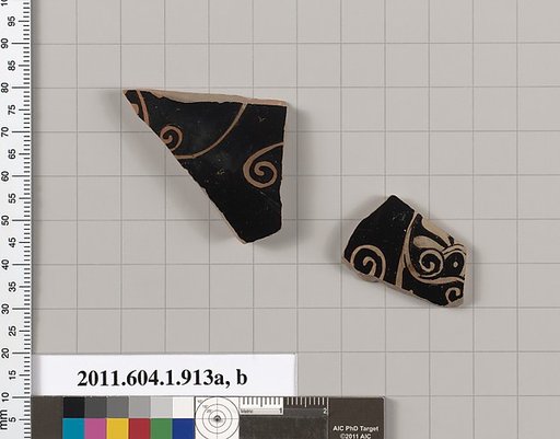 Terracotta fragments of a kylikes (drinking cups)